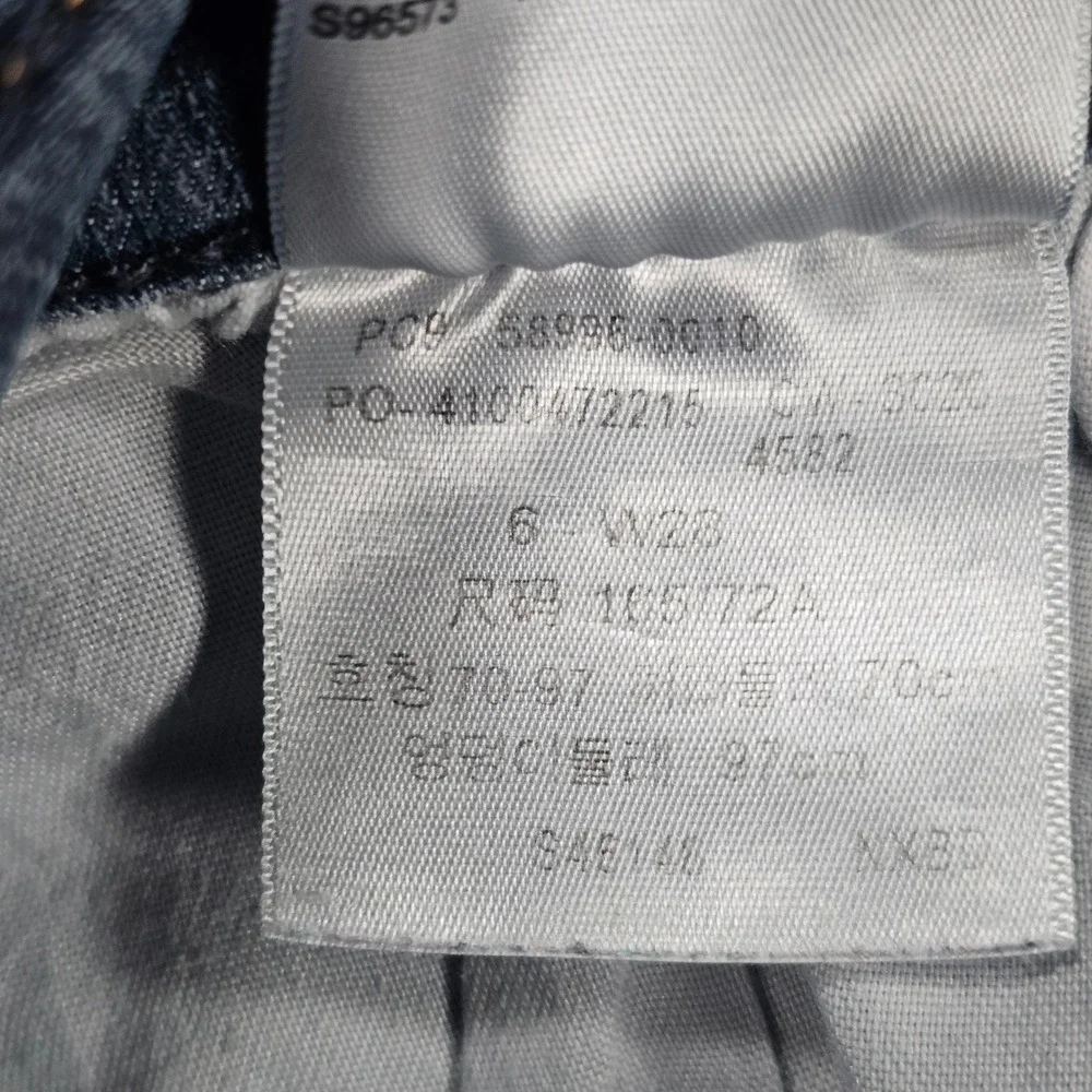 Signature by Levi Strauss Gold Mid Rise Boyfriend Jeans Womens Size 6 W28 Cuffed